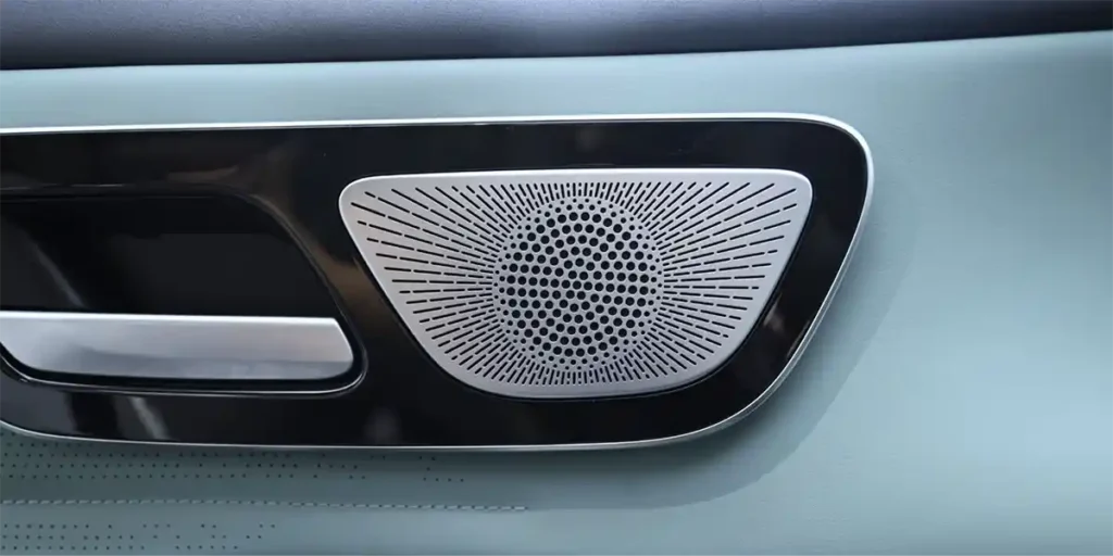 Premium Audio Sony pada bagian Interior Chery Lepas L8