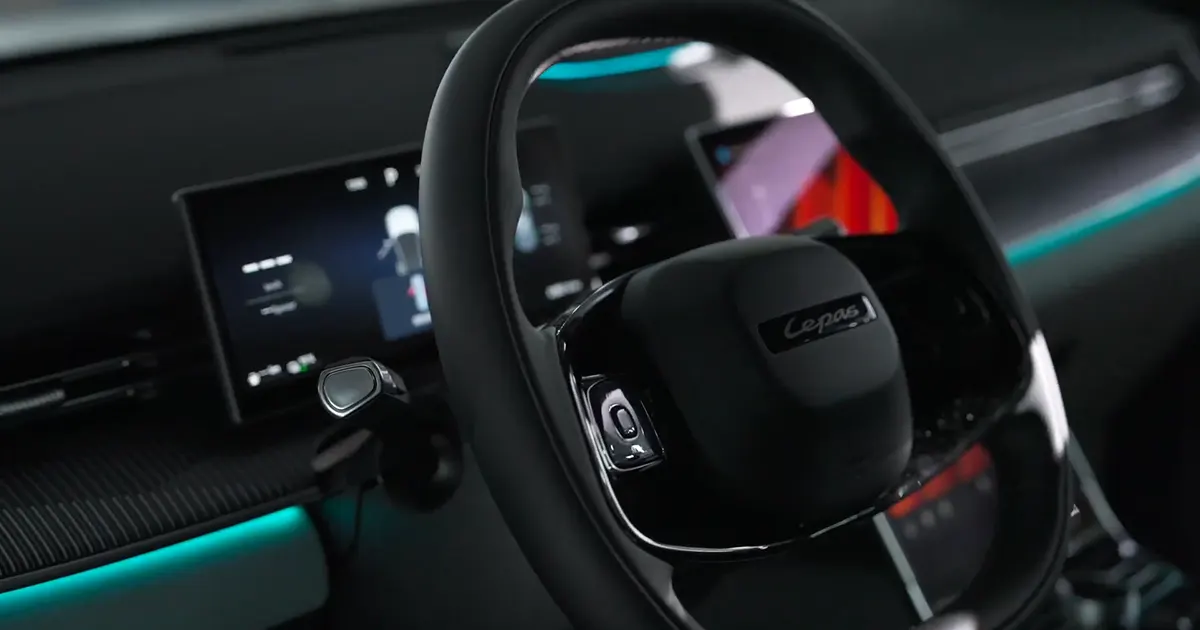 Tampilan dashboard tempat pengoperasian sistem Mode Berkendara LEPAS L8 hybrid